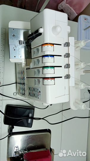 Продам швейную(плоскошовную) машинку