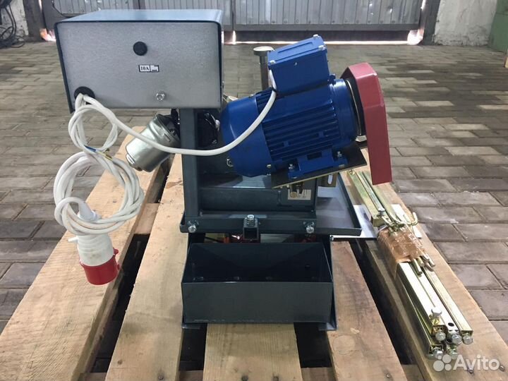 Заточной станок для ленточных пил азу-02.8