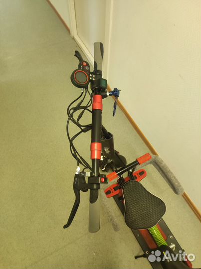 Электросамокат для взрослых с сиденьем