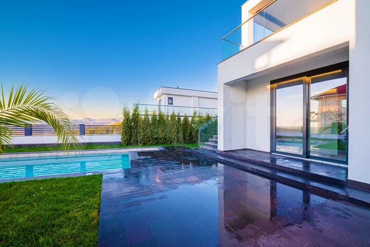 Дом 269 м² на участке 8 сот.