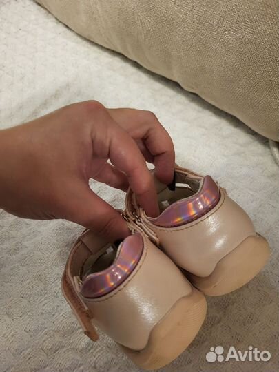 Сандалии для девочки