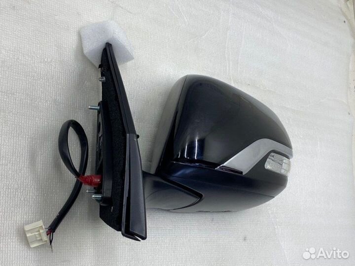 Зеркало заднего вида переднее левое Toyota