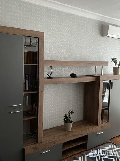 Стенка в гостиную