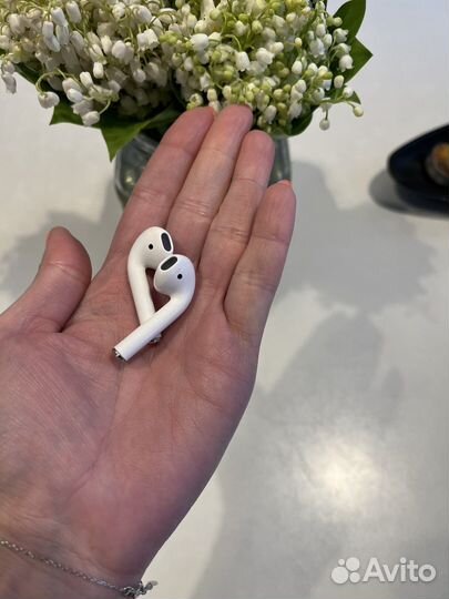 Беспроводные наушники apple airpods 2