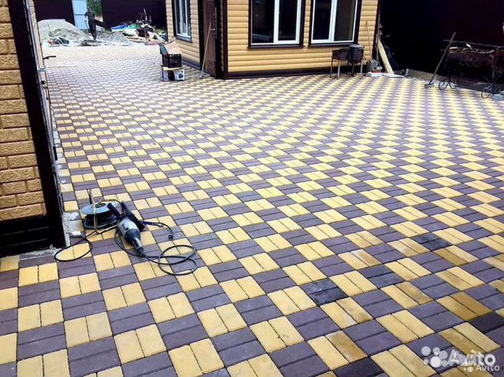Укладка тротуарной плитки и благоустройство