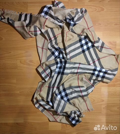 Палантин Burberry женский