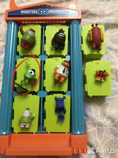 Фигурки и дом Корпорация монстров