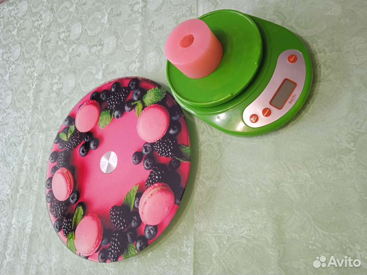 Поворотный столик для торта и весы