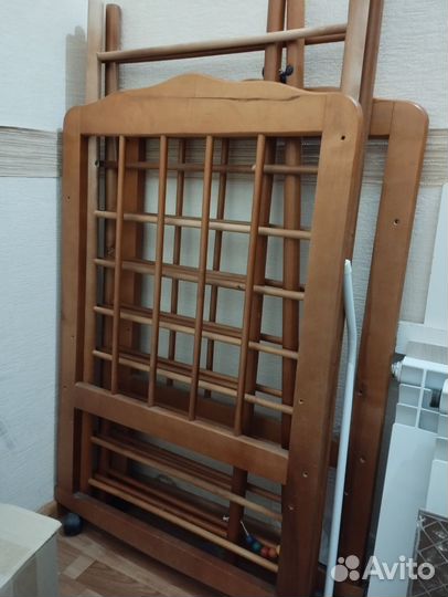 Детская кроватка стульчик для кормления