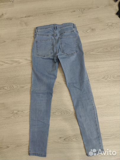 Джинсы женские