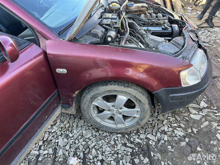 Volkswagen passat b5 крыло правое