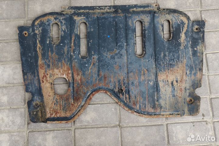 Защита двигателя Рено Логан 1