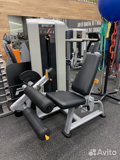 Тренажер сгибание ног сидя