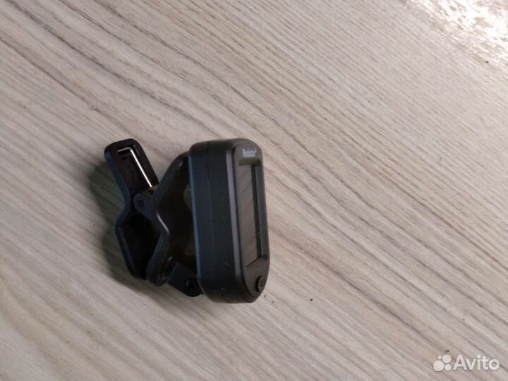 Тюнер для гитары