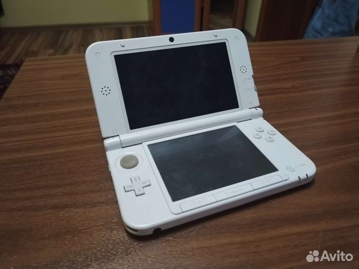 Nintendo 3DS LL (XL) Прошитая