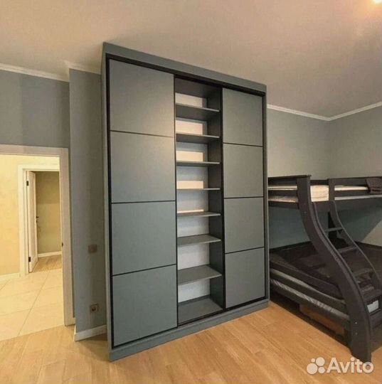 Функциональный шкаф купе