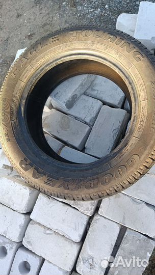 Goodyear Eagle Touring 225/60 R16