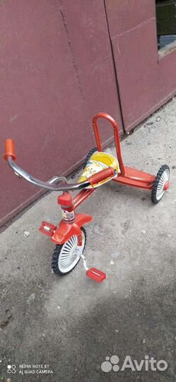 Трехколесный велосипед