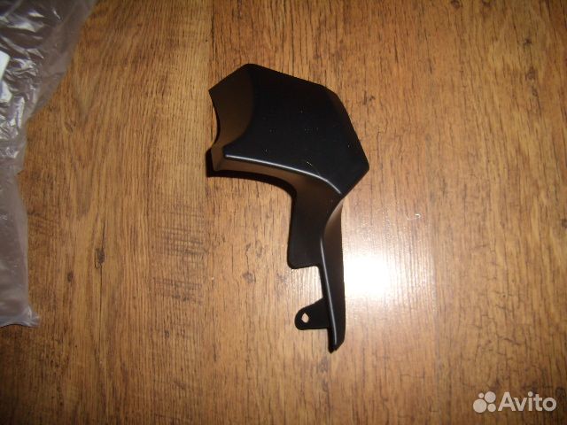 Правая внутренняя панель для yamaha FZ6 S2 2007-09