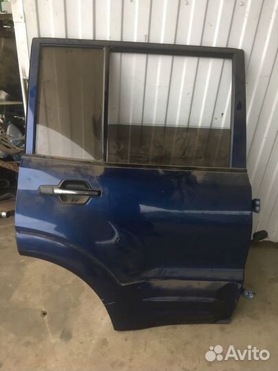 Двери на Мицубиси Паджеро 3