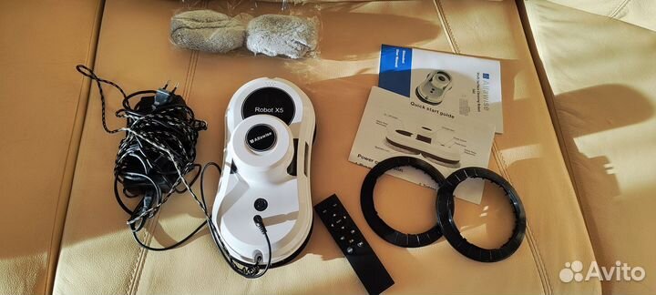 Окономойщик робот