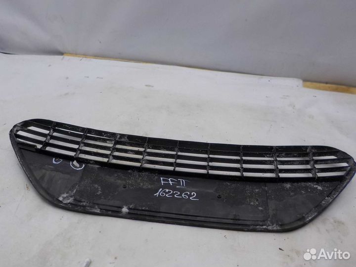 Решетка бампера Ford Focus 2