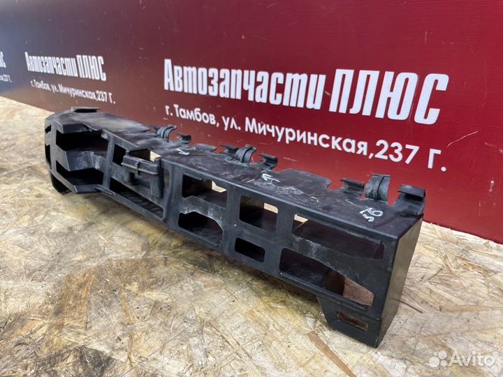 Абсорбер бампера передний левый Renault Duster