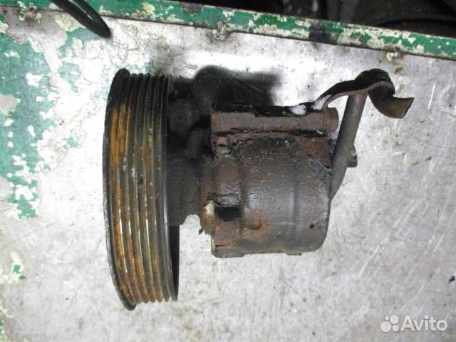 Насос гидроусилителя руля Renault Clio 2 1999
