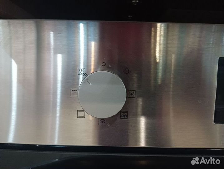 Духовой шкаф Samsung NV68R1310BS/WT электрический