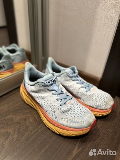 Кроссовки hoka 40р