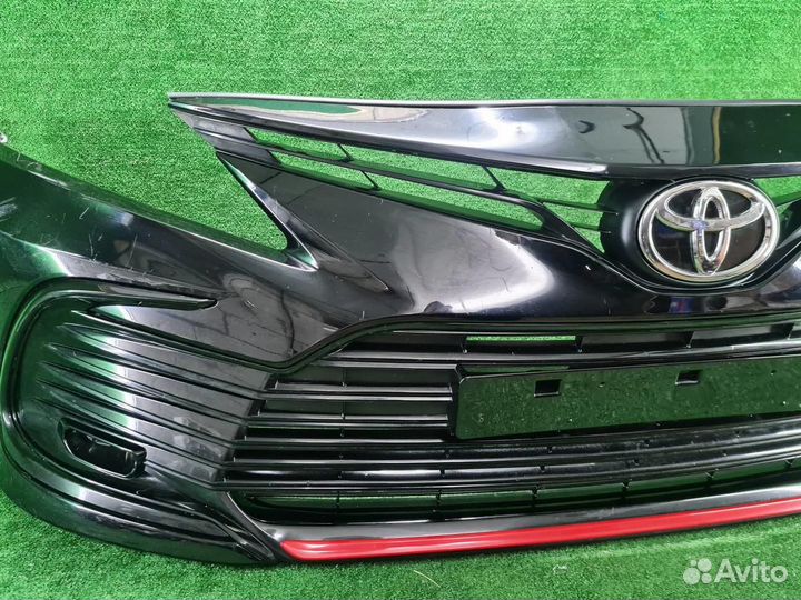 Бампер передний Toyota Camry