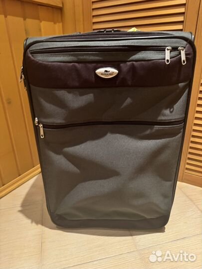 Чемодан на колесах бу