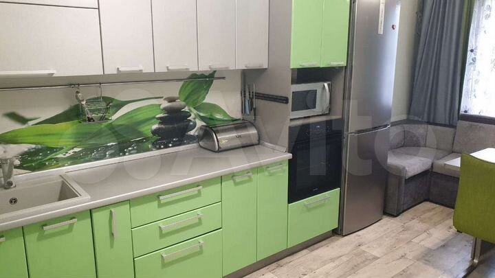 3-к. квартира, 96 м², 2/5 эт.