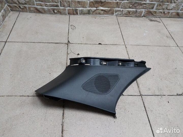 Обшивка салона задняя левая Porsche Macan Gts 95B