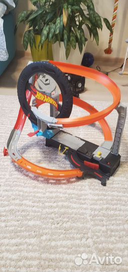 Крутая петля Хот Вилс