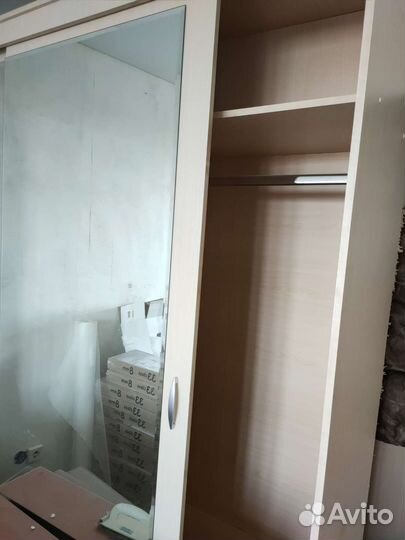 Шкаф. Люстра потолочная подвесная бу