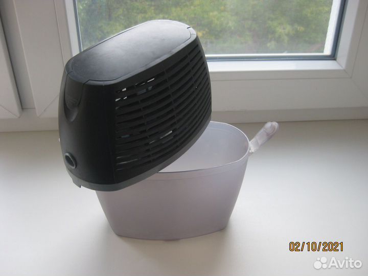 Контейнер для поглощения избыточной влаги