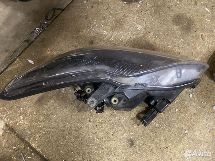 Фара ford focus 2 рестайл левая