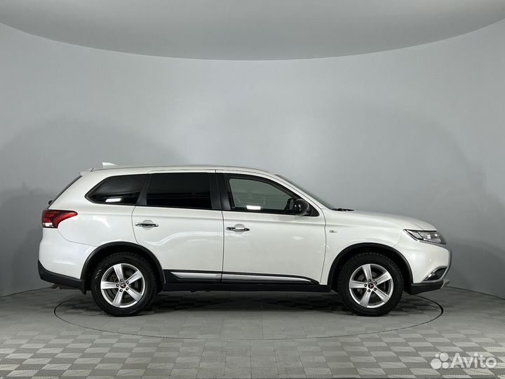 Mitsubishi Outlander 2.0 CVT, 2017, 153 408 км