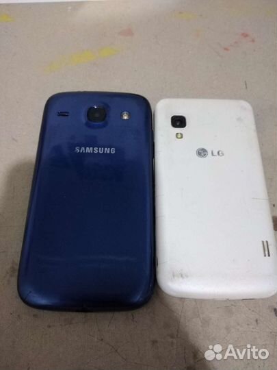 Телефон Samsung