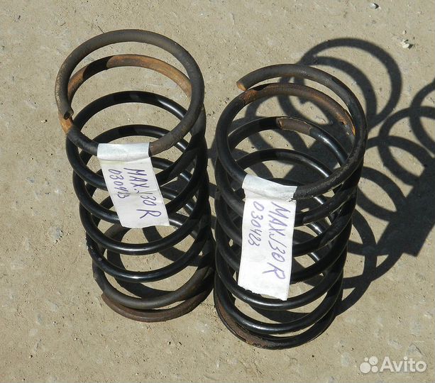 Пружина задняя Nissan Maxima J30