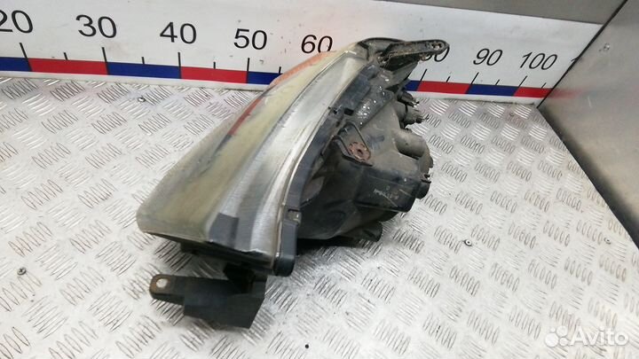 Фара Mitsubishi L200 (2006-2015)