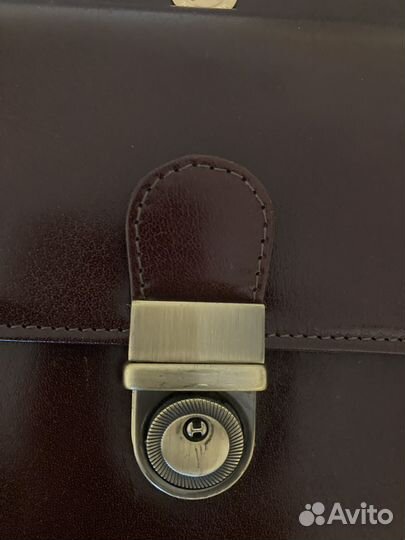 Мужской кожаный портфель