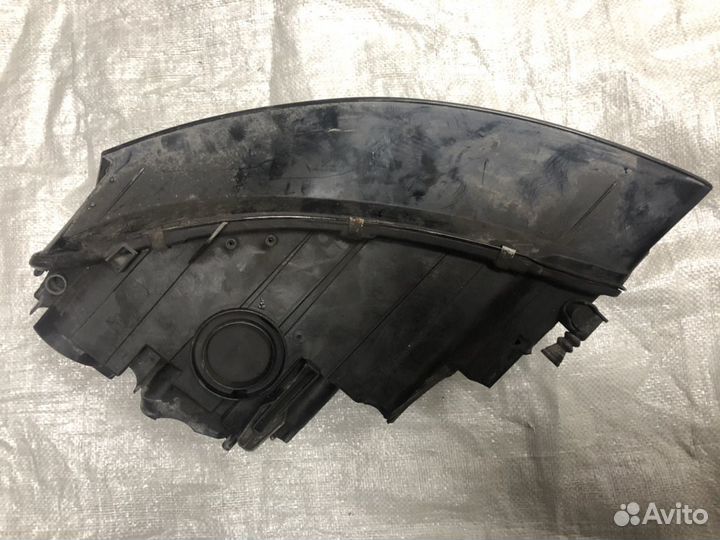 Фара правая Audi A4 B8