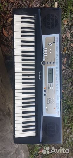 Синтезатор yamaha R200