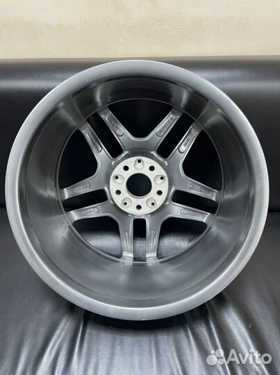 Оригинальный диск на Mercedes w222 R19