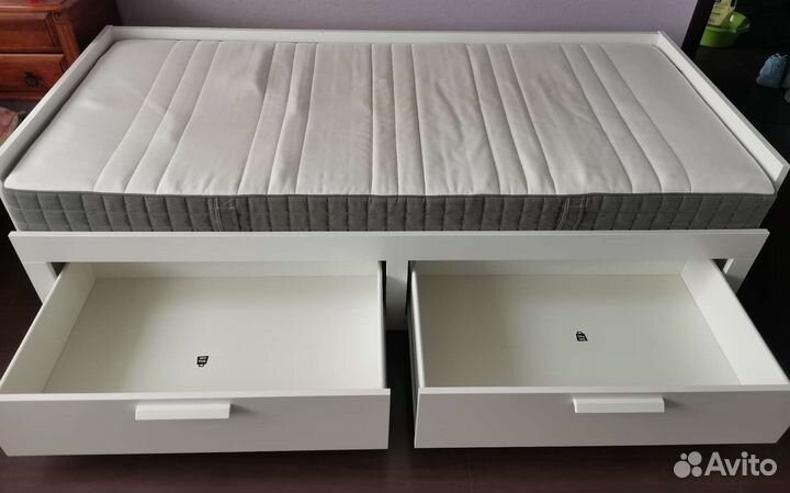 Раздвижная кровать IKEA