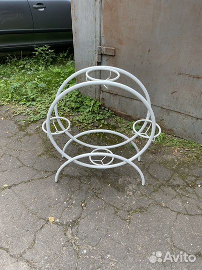 Подставка для цветов напольная металлическая