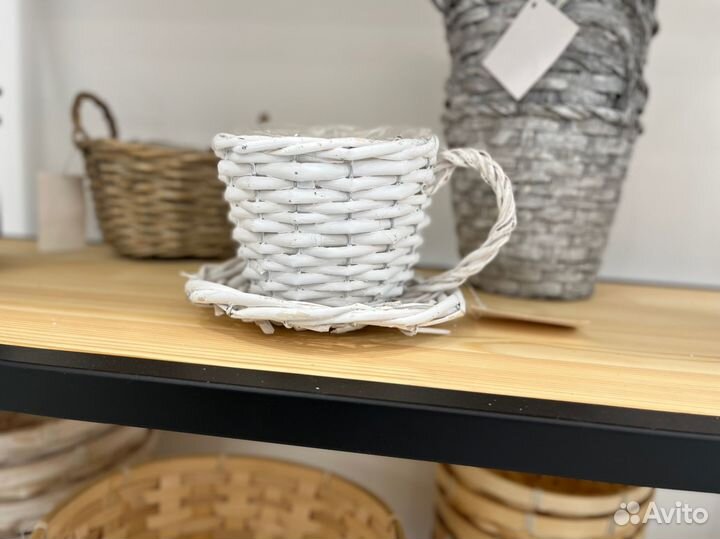 Плетеное кашпо для цветов