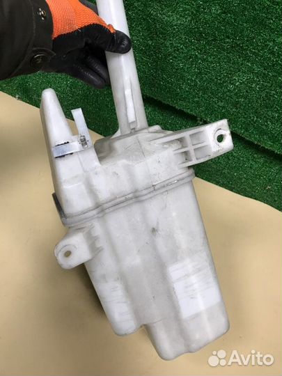 Бачок омывателя Toyota Avensis AZT250 1AZ-FSE 2007